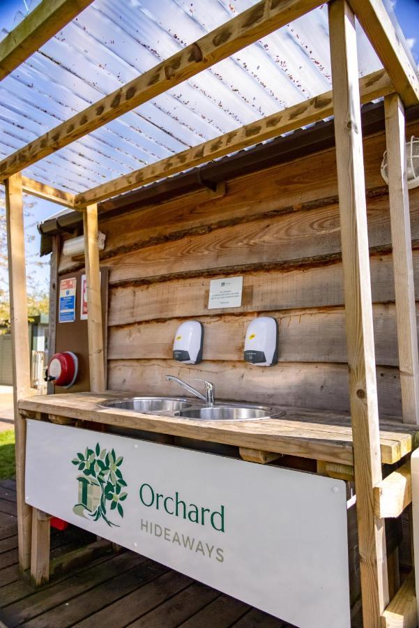 Hotel Orchard Hideaways Penrith Exterior foto